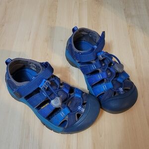 Keen Newpor H2 sandals